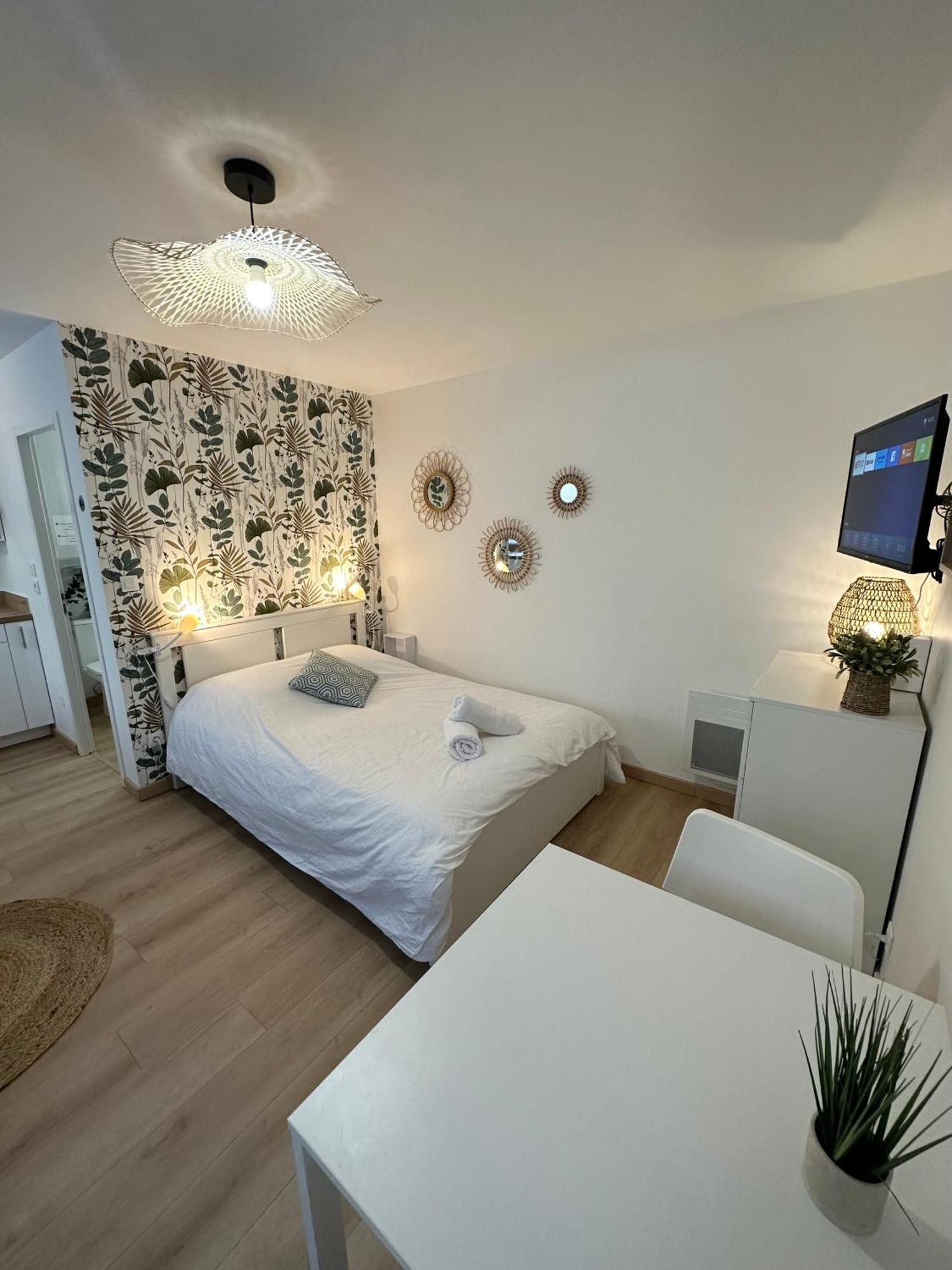 Le Vegetal / Nay Centre Appartement Buitenkant foto
